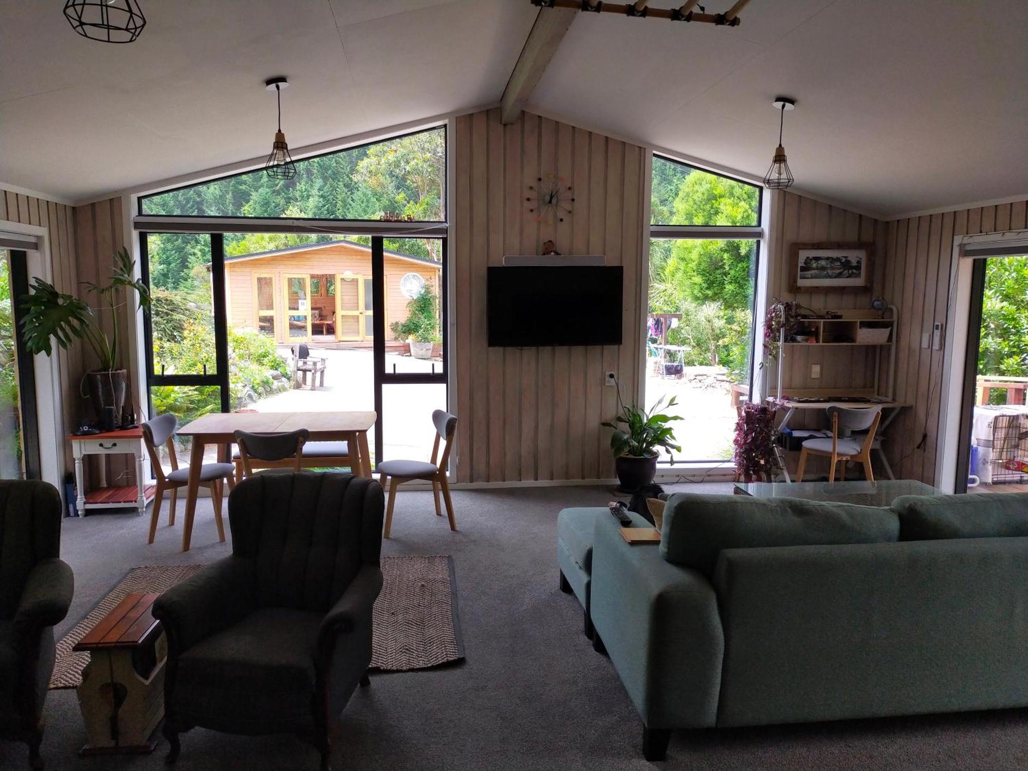 Maitai Whare Iti - Adventure Cabins & House Нельсон Екстер'єр фото